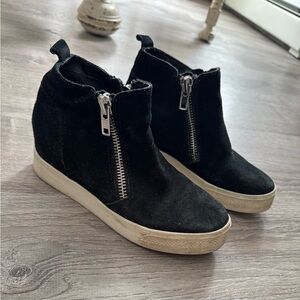 Steve Madden Black Suede Wedge Boots